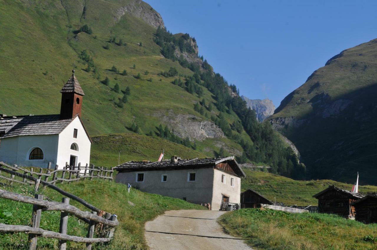 Schupfe- Direkt Neben Der Kabinenbahn Gitschberg Jochtal Meransen Exteriör bild